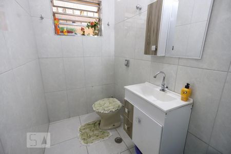 Casa à venda com 250m², 3 quartos e 6 vagas Casa à venda com 250m², 3 quartos e 6 vagasLavabo