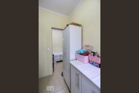 Casa à venda com 250m², 3 quartos e 6 vagas Casa à venda com 250m², 3 quartos e 6 vagasCloset