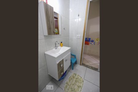 Casa à venda com 250m², 3 quartos e 6 vagas Casa à venda com 250m², 3 quartos e 6 vagasLavabo