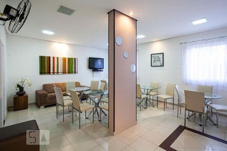 Apartamento à venda com 80m², 3 quartos e 2 vagas Apartamento à venda com 80m², 3 quartos e 2 vagasÁrea comum - Salão de festas