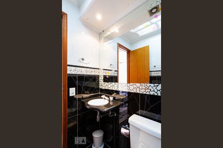 Apartamento à venda com 80m², 3 quartos e 2 vagas Apartamento à venda com 80m², 3 quartos e 2 vagasBanheiro