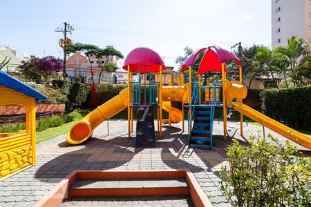 Apartamento à venda com 80m², 3 quartos e 2 vagas Apartamento à venda com 80m², 3 quartos e 2 vagasÁrea Comum - Playground