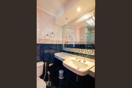 Apartamento à venda com 80m², 3 quartos e 2 vagas Apartamento à venda com 80m², 3 quartos e 2 vagasBanheiro da Suíte