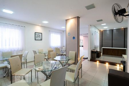 Apartamento à venda com 80m², 3 quartos e 2 vagas Apartamento à venda com 80m², 3 quartos e 2 vagasÁrea comum - Salão de festas