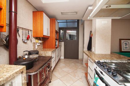 Casa à venda com 460m², 5 quartos e 2 vagasCozinha