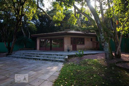 Casa à venda com 460m², 5 quartos e 2 vagasSalão de festas