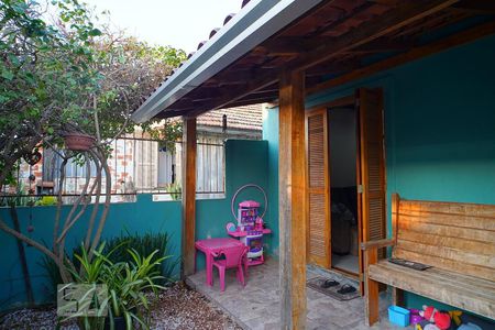 Casa à venda com 120m², 4 quartos e 2 vagasFrente da casa