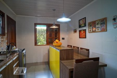 Casa à venda com 120m², 4 quartos e 2 vagasCozinha