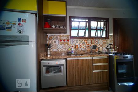 Casa à venda com 120m², 4 quartos e 2 vagasCozinha