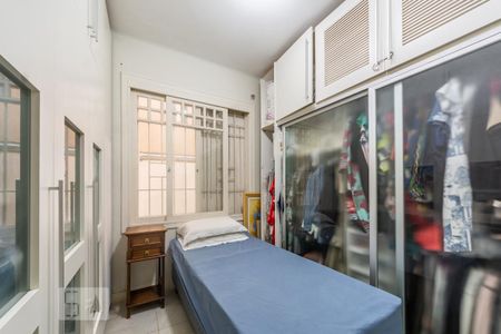 Casa à venda com 270m², 2 quartos e 4 vagasQuarto