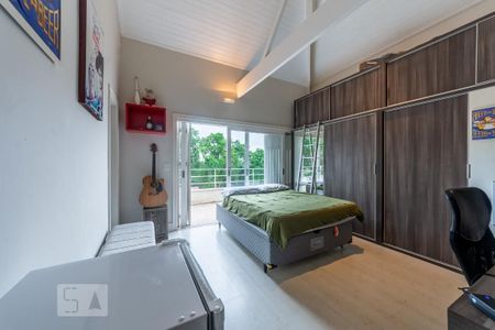 Casa à venda com 270m², 2 quartos e 4 vagasSuíte 2