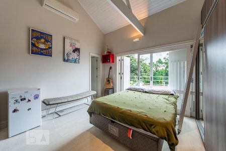 Casa à venda com 270m², 2 quartos e 4 vagasSuíte 2