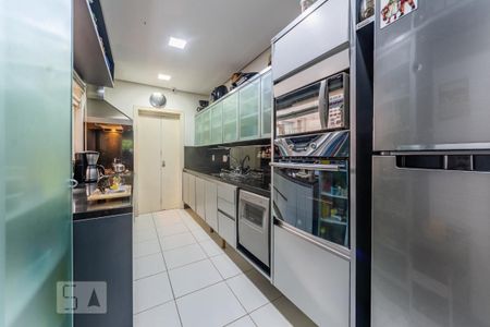 Casa à venda com 270m², 2 quartos e 4 vagasCozinha