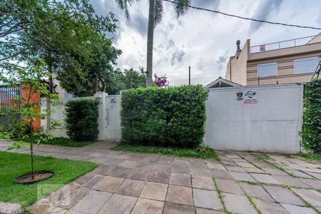Casa à venda com 270m², 2 quartos e 4 vagasFachada