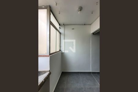 Apartamento à venda com 82m², 2 quartos e sem vaga Apartamento à venda com 82m², 2 quartos e sem vagaÁrea de Serviço