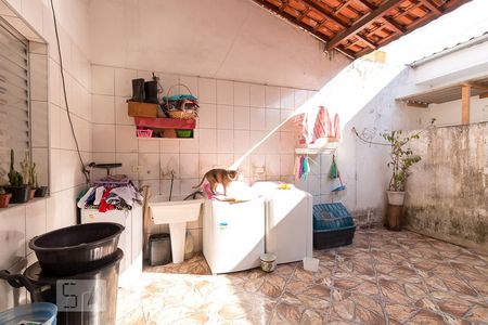 Casa à venda com 70m², 2 quartos e 2 vagasÁrea de serviço