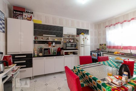 Casa à venda com 70m², 2 quartos e 2 vagasCozinha