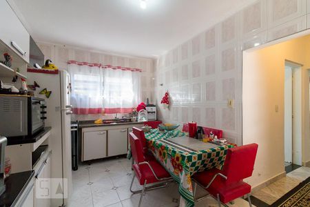 Casa à venda com 70m², 2 quartos e 2 vagasCozinha