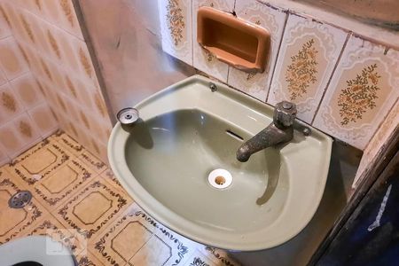 Casa à venda com 200m², 3 quartos e 2 vagasBanheiro de Serviço