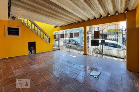 Casa à venda com 200m², 3 quartos e 2 vagasGaragem