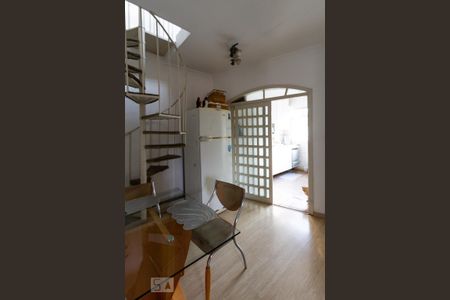 Casa à venda com 550m², 8 quartos e 3 vagas Casa à venda com 550m², 8 quartos e 3 vagasCozinha