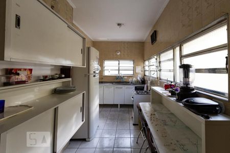 Casa à venda com 550m², 8 quartos e 3 vagas Casa à venda com 550m², 8 quartos e 3 vagasCozinha