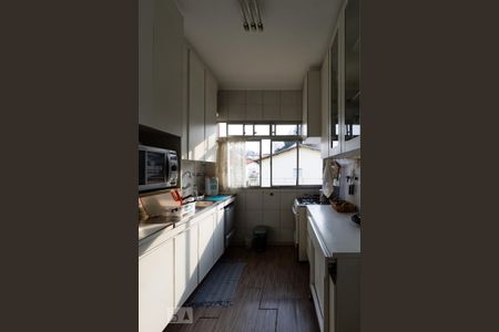 Casa à venda com 550m², 8 quartos e 3 vagas Casa à venda com 550m², 8 quartos e 3 vagasCozinha