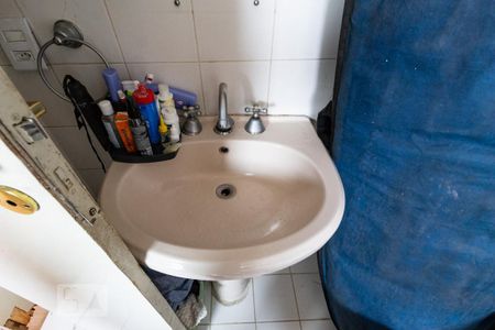 Casa à venda com 550m², 8 quartos e 3 vagas Casa à venda com 550m², 8 quartos e 3 vagasBanheiro