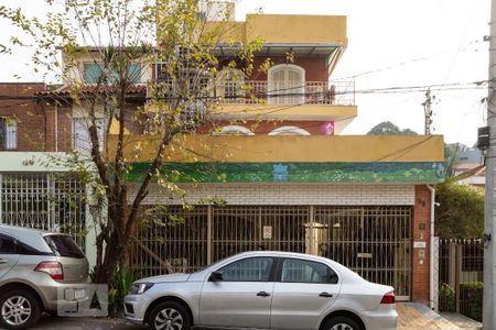 Casa à venda com 550m², 8 quartos e 3 vagas Casa à venda com 550m², 8 quartos e 3 vagasFachada