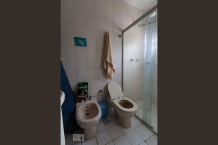 Casa à venda com 550m², 8 quartos e 3 vagas Casa à venda com 550m², 8 quartos e 3 vagasBanheiro