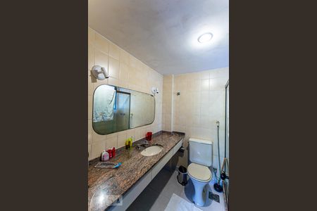 Apartamento à venda com 481m², 4 quartos e 3 vagas Apartamento à venda com 481m², 4 quartos e 3 vagasBanheiro da Suite 3