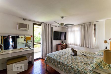 Apartamento à venda com 481m², 4 quartos e 3 vagas Apartamento à venda com 481m², 4 quartos e 3 vagasSuite 2