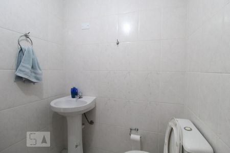 Casa à venda com 300m², 3 quartos e 4 vagasBanheiro serviço