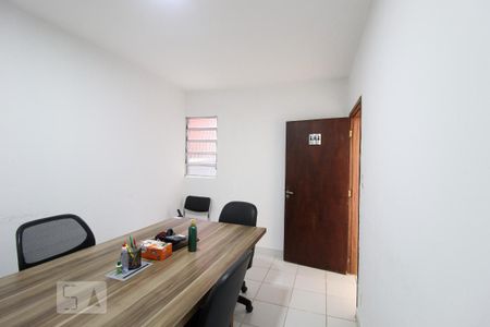 Casa à venda com 300m², 3 quartos e 4 vagasQuarto serviço