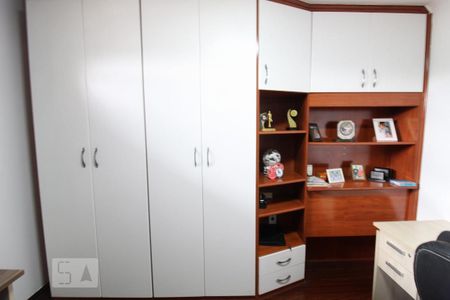 Casa à venda com 300m², 3 quartos e 4 vagasQuarto 2