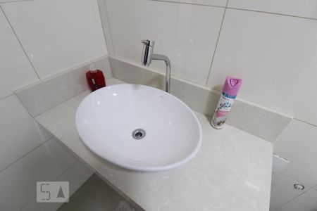 Casa à venda com 300m², 3 quartos e 4 vagasBanheiro suíte 1