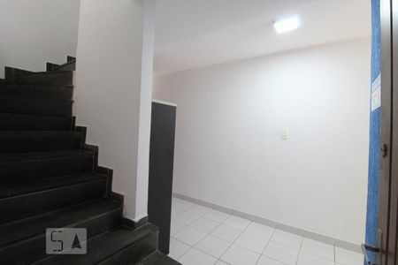 Casa à venda com 300m², 3 quartos e 4 vagasEscada