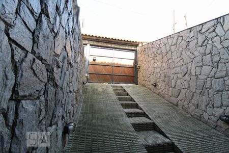 Casa à venda com 300m², 3 quartos e 4 vagasRampa garagem