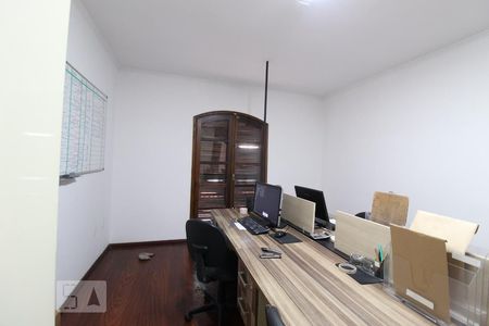 Casa à venda com 300m², 3 quartos e 4 vagasSuíte 1