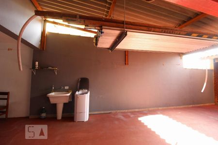 Casa à venda com 300m², 3 quartos e 4 vagasÁrea serviço