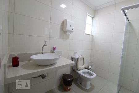 Casa à venda com 300m², 3 quartos e 4 vagasBanheiro suíte 1