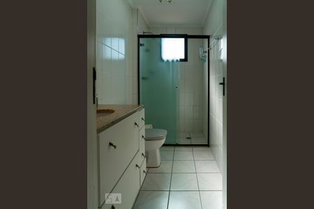 Apartamento à venda com 261m², 4 quartos e 3 vagasBanheiro suite 3