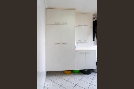 Apartamento à venda com 261m², 4 quartos e 3 vagasLavanderia