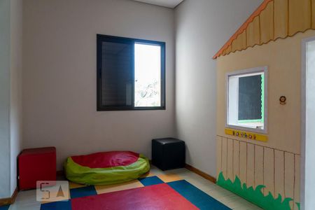 Apartamento à venda com 261m², 4 quartos e 3 vagasÁrea Comum - Playground