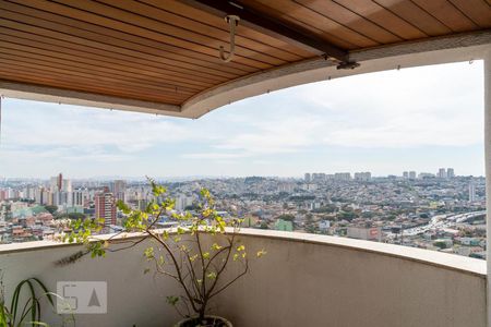Apartamento à venda com 261m², 4 quartos e 3 vagasVaranda