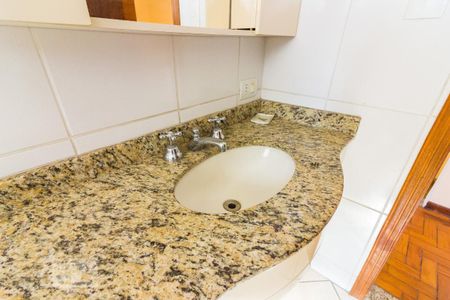 Casa à venda com 350m², 3 quartos e 5 vagasBanheiro 2