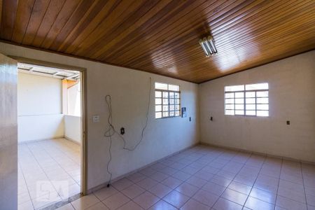 Casa à venda com 350m², 3 quartos e 5 vagasComodo Fundos