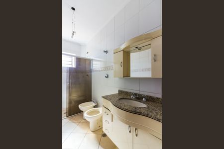 Casa à venda com 350m², 3 quartos e 5 vagasBanheiro 2