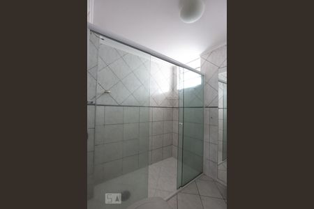 Apartamento à venda com 84m², 2 quartos e 1 vaga Apartamento à venda com 84m², 2 quartos e 1 vagaBanheiro social