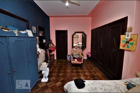 Casa à venda com 450m², 4 quartos e 1 vagaQuarto 4